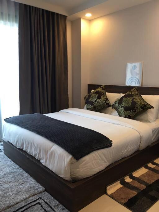 Lovely Condo With Swimming Pool. Bang Sare Bagian luar foto