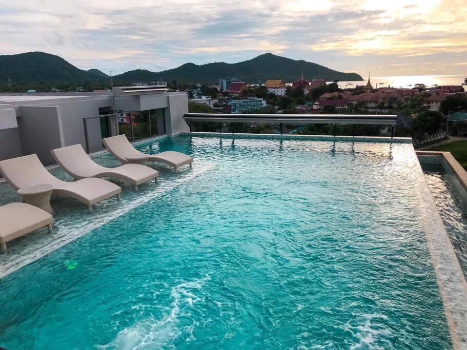 Lovely Condo With Swimming Pool. Bang Sare Bagian luar foto