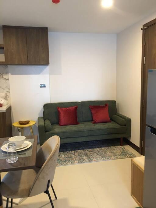 Lovely Condo With Swimming Pool. Bang Sare Bagian luar foto
